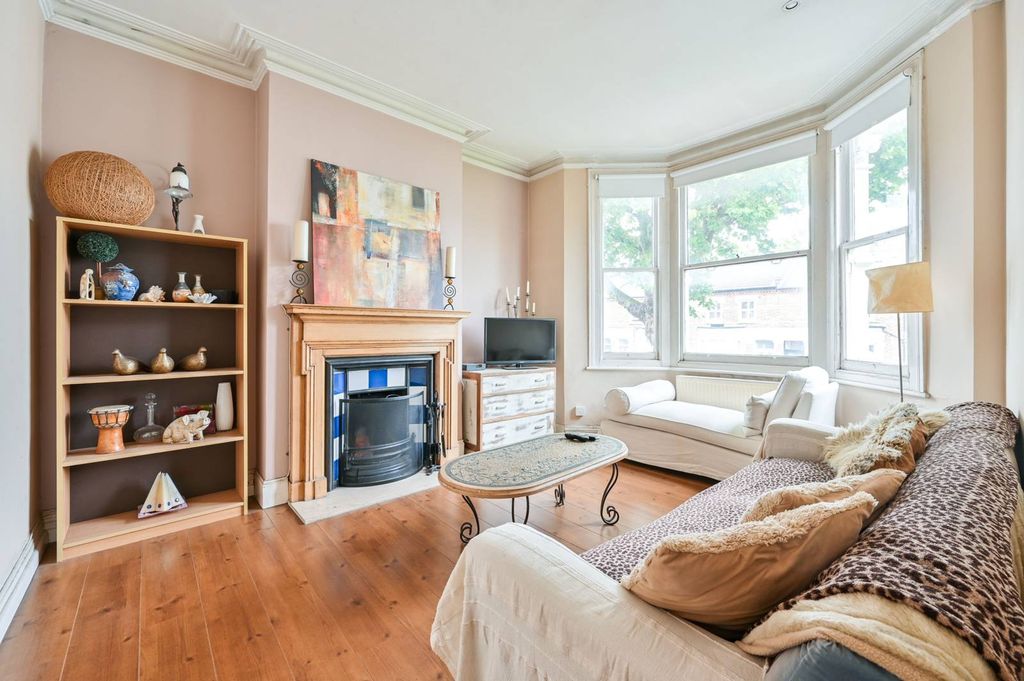 Property photo 1 of 9