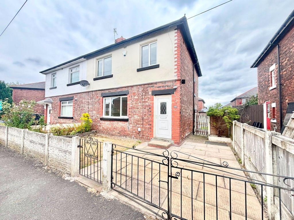 Property photo 1 of 12