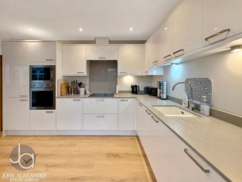 Property photo 3 of 24 20260220_144302049_0.0