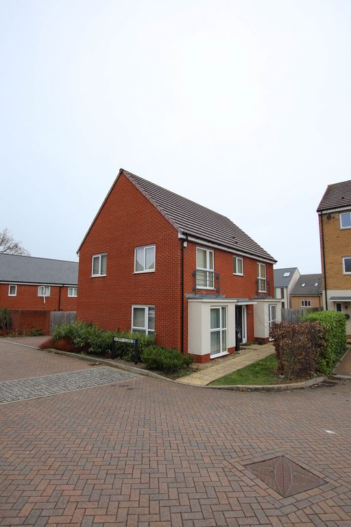 Property photo 3 of 11