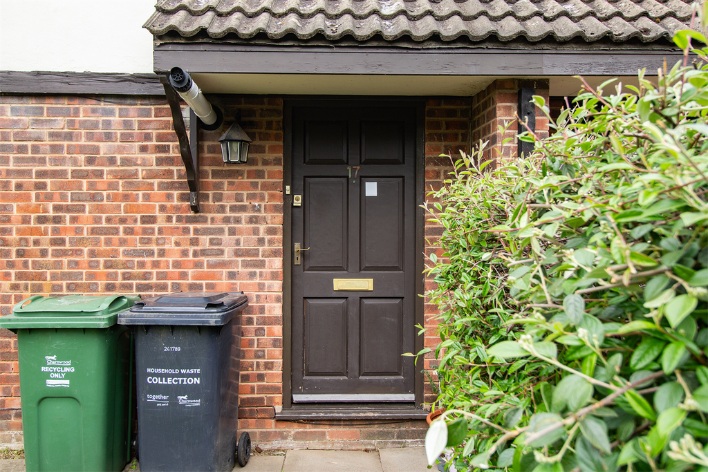 Property photo 2 of 25 Entrance