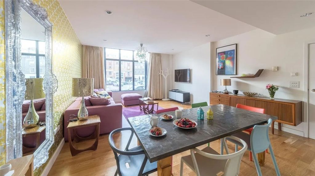 Property photo 2 of 7