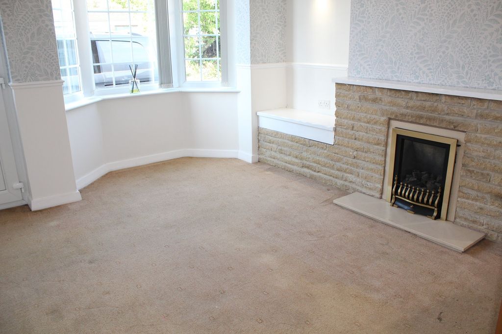Property photo 2 of 10 Lounge