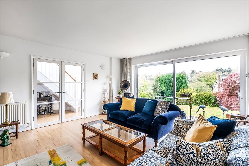 Property photo 2 of 25 Picture No. 06