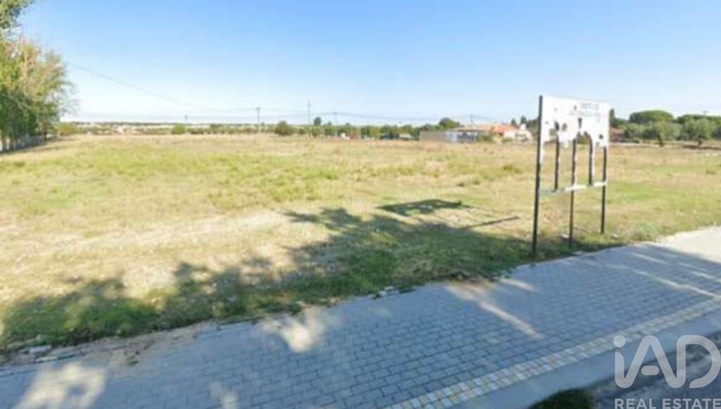 Property photo 3 of 3