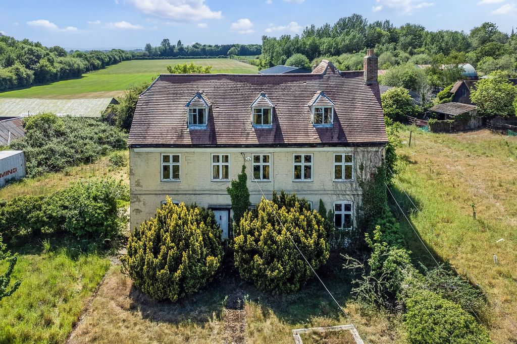 Property photo 1 of 23