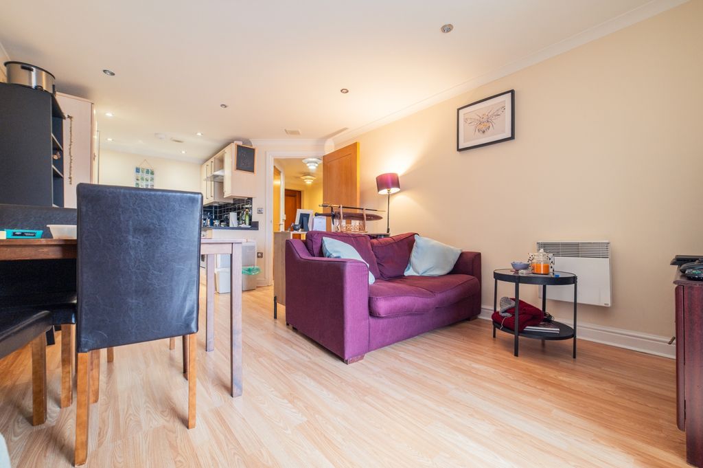 Property photo 2 of 17 Call 02920 454555 To Secure Your Viewing_5