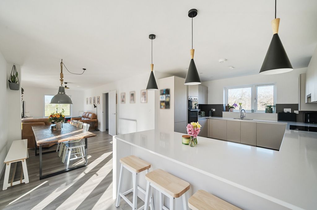 Property photo 2 of 30 1268560 (5).Jpg