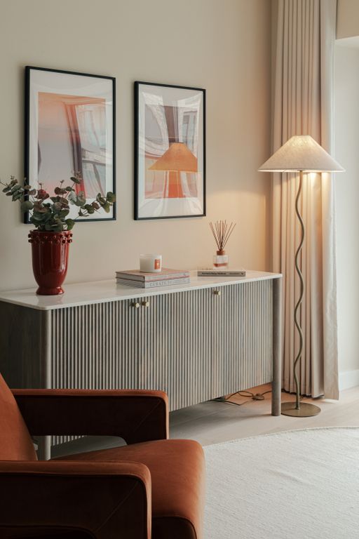 Property photo 3 of 19 Gallery