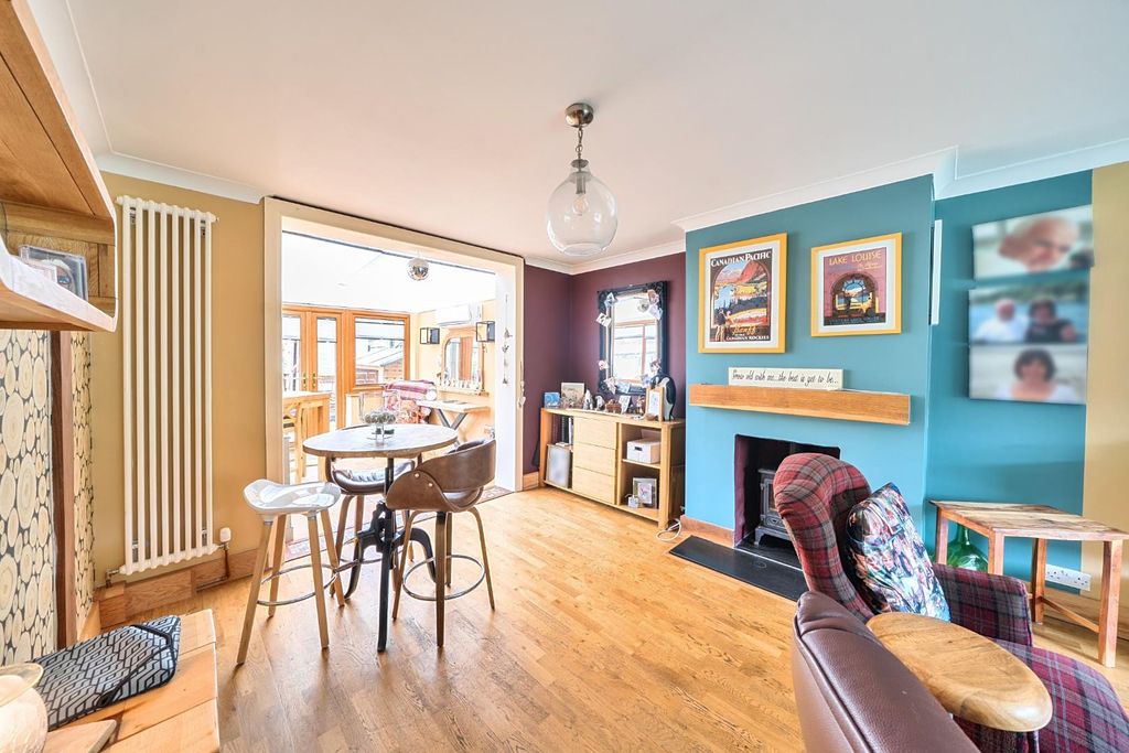 Property photo 3 of 17 1-6A334Ea23B144-1479733-16-6A32Fe383B6B2-1.Jpg
