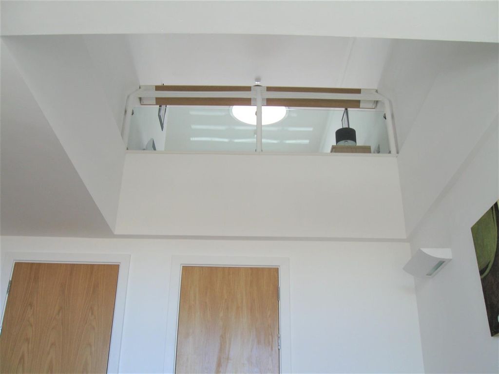 Property photo 2 of 7 208.Jpg