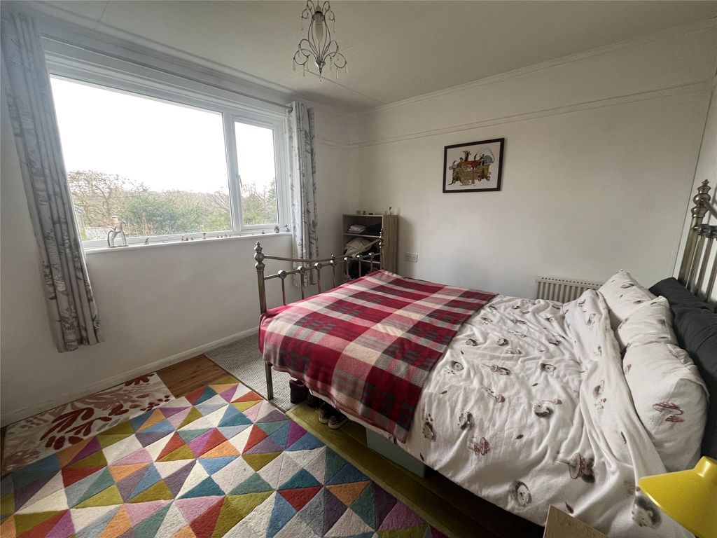 Property photo 2 of 14 Picture No. 13