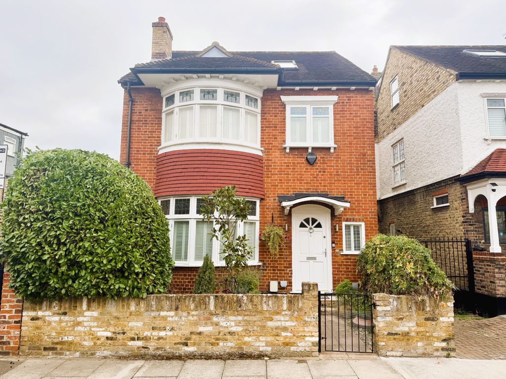 Property photo 1 of 12