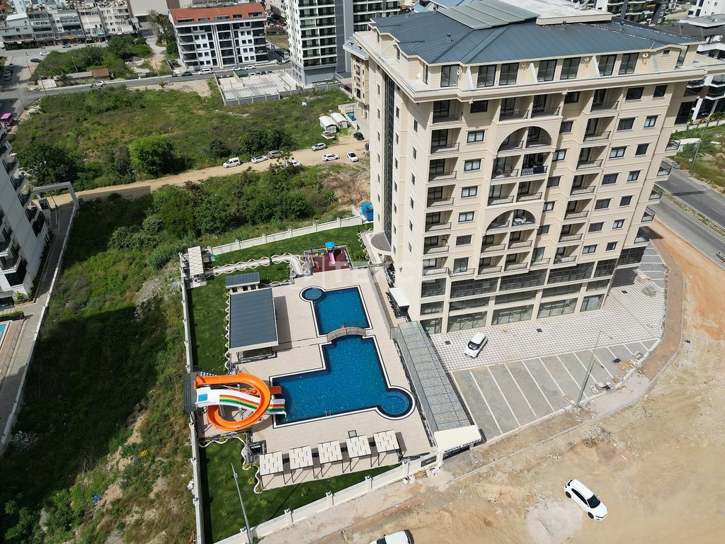 Property photo 2 of 33