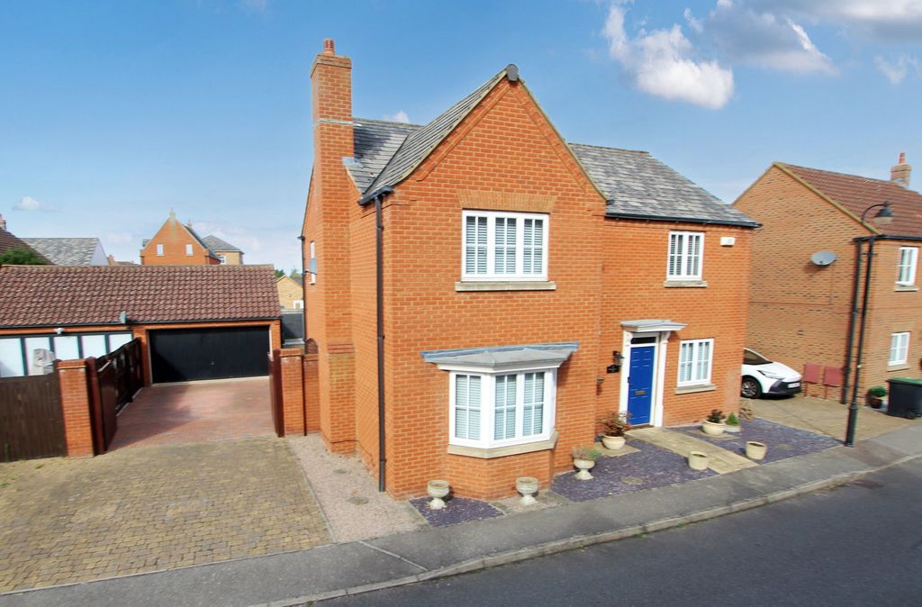 Property photo 1 of 29