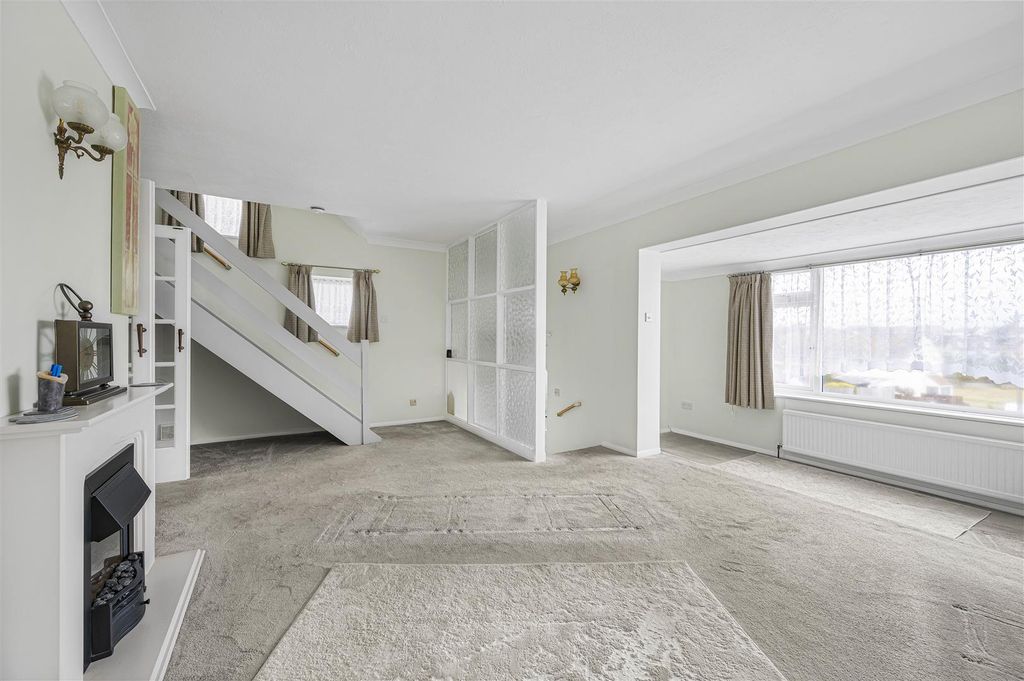 Property photo 3 of 13 Living Room