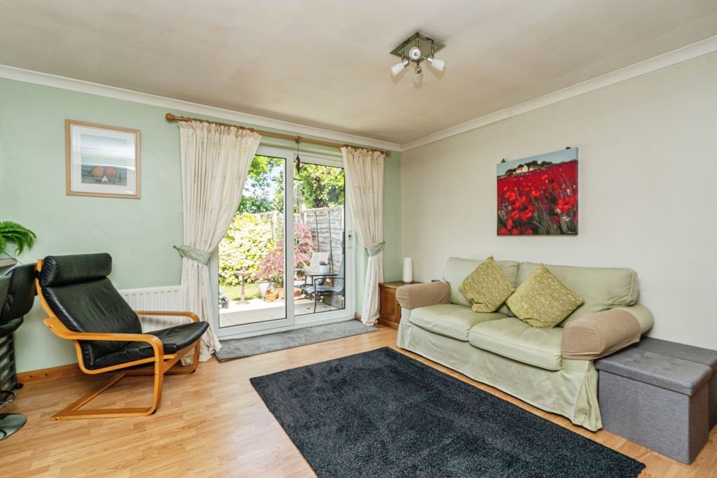 Property photo 2 of 17 Photo