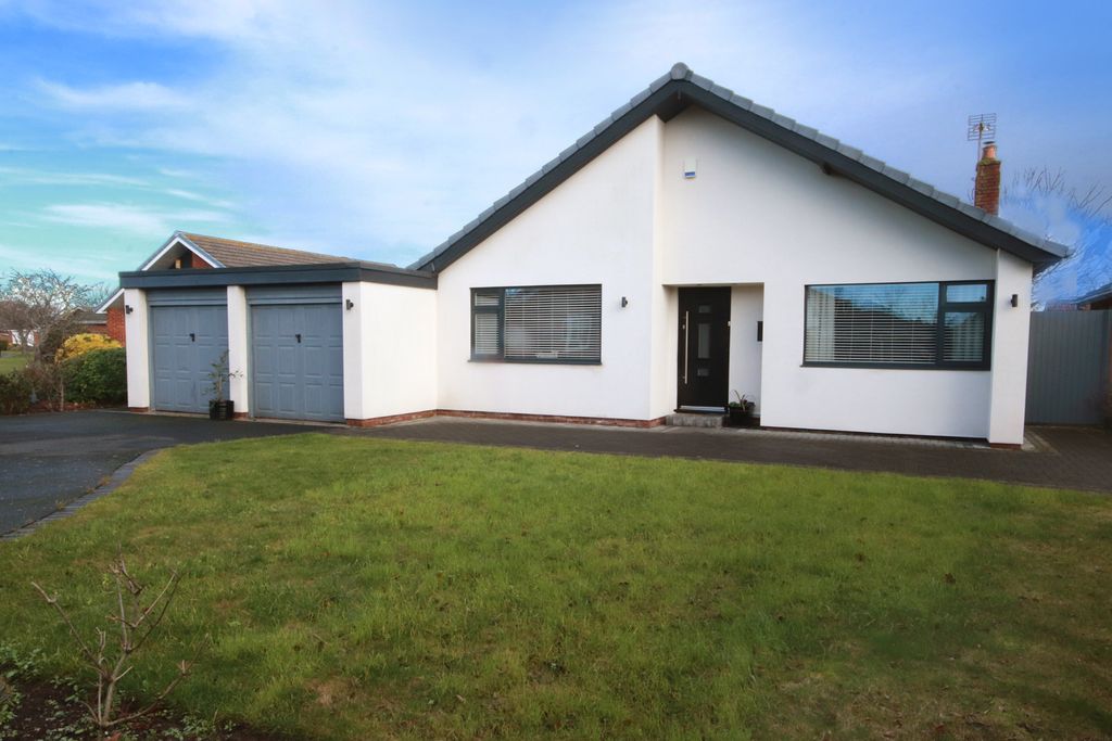 Property photo 1 of 28