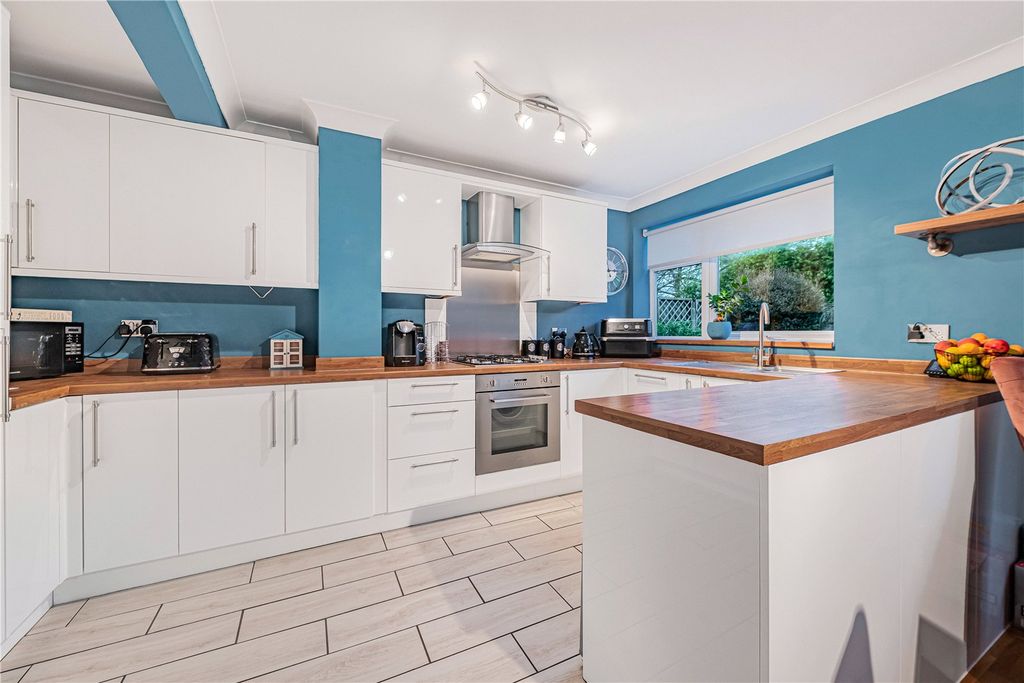 Property photo 2 of 27 Picture No. 22