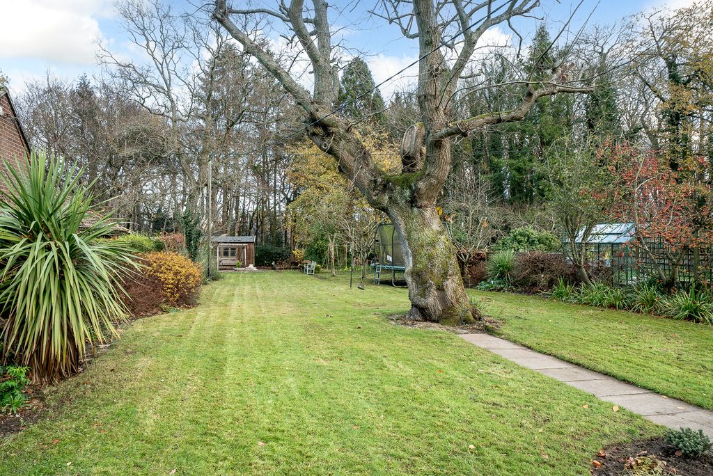 Property photo 2 of 26