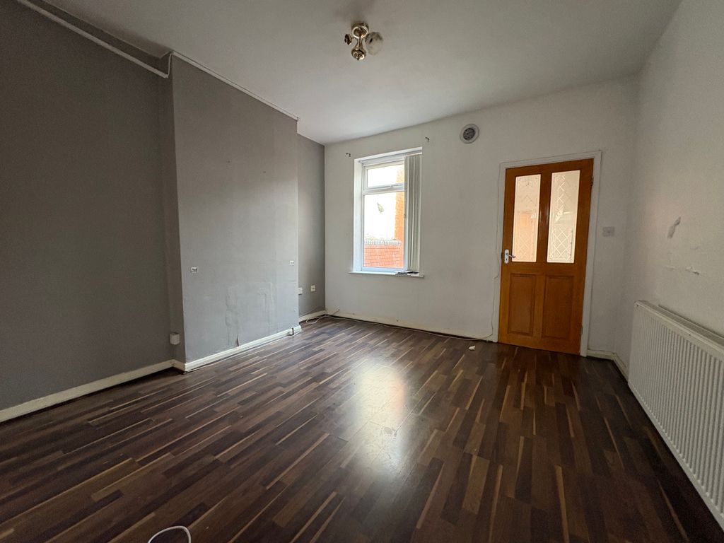 Property photo 3 of 9 Image