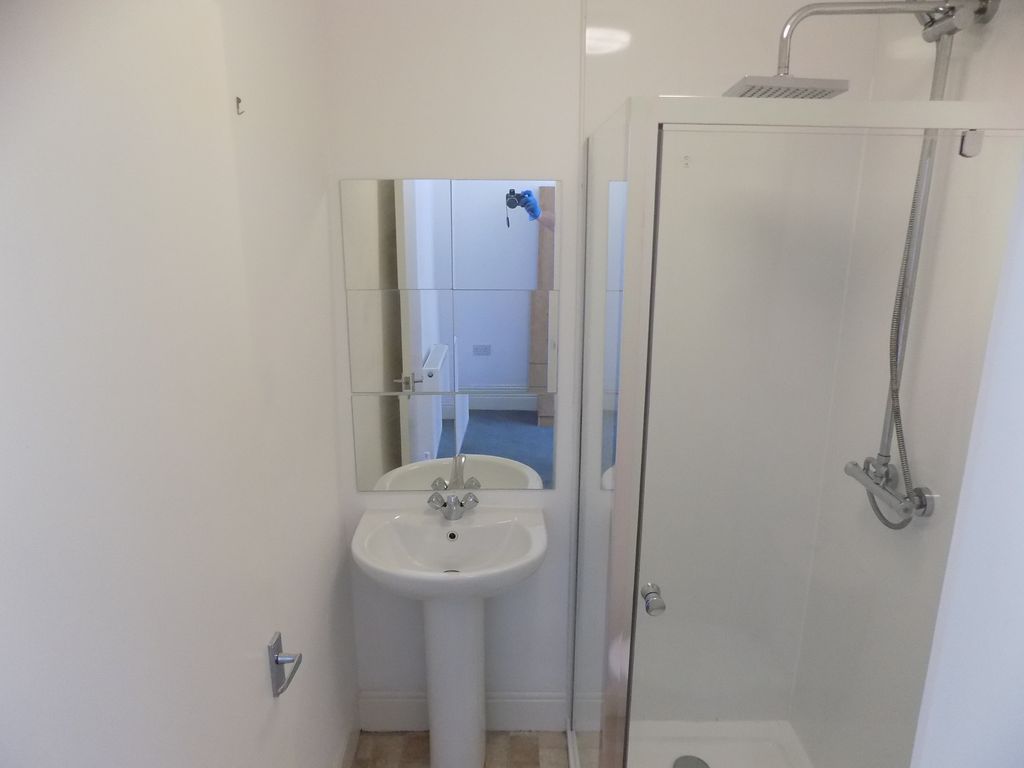 Property photo 3 of 4