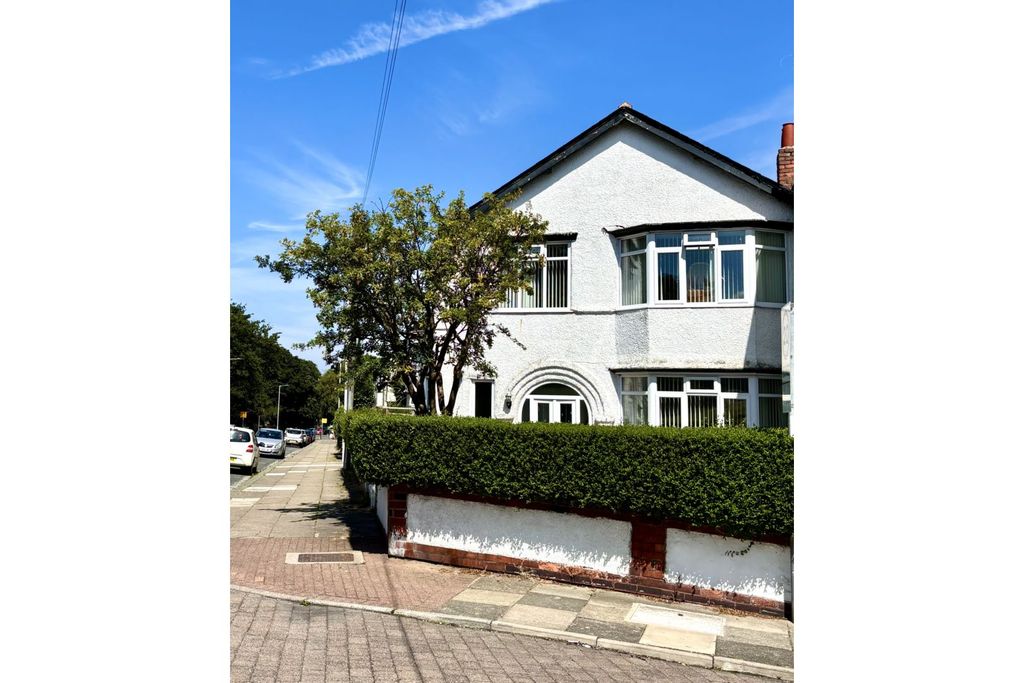 Property photo 2 of 25 Front View