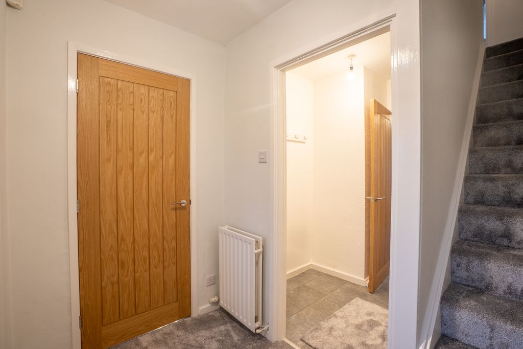 Property photo 2 of 28 Chandoswalk2