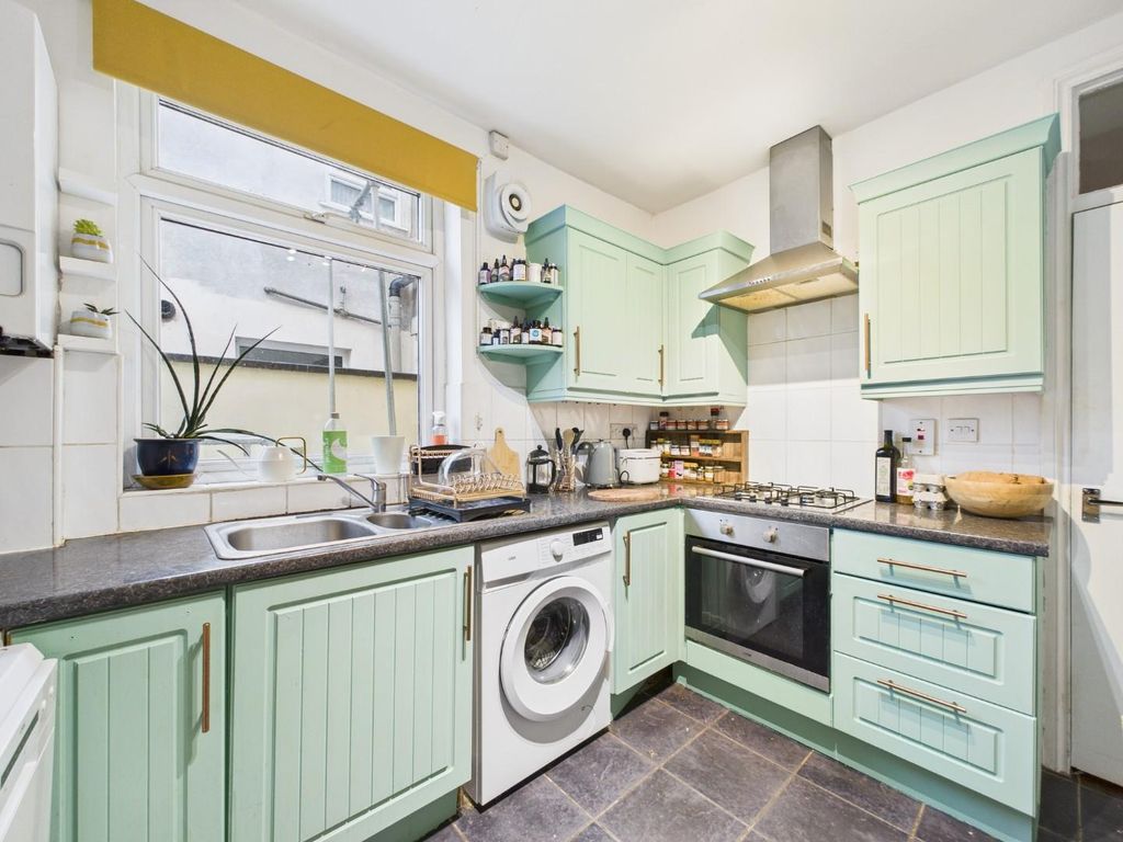 Property photo 3 of 25 Cam01530G0-Pr0366-Still003.Jpg