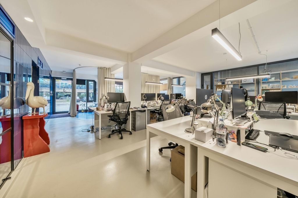 Property photo 3 of 37 13572642068Dfec58A309c.Jpg