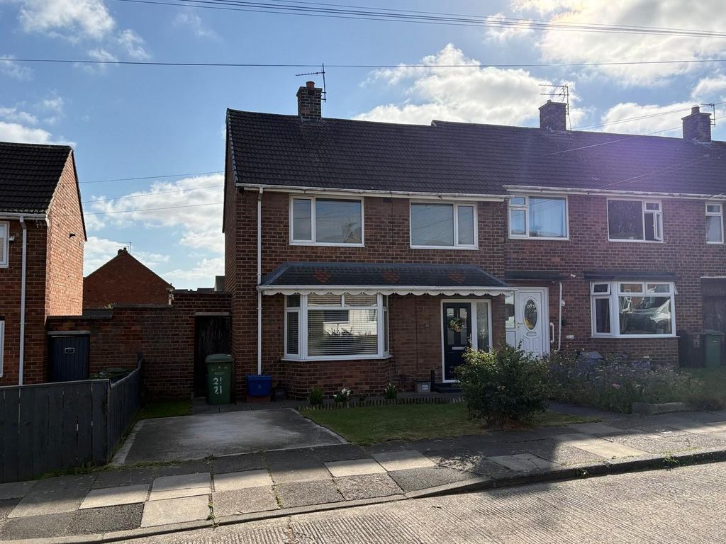 Property photo 1 of 11