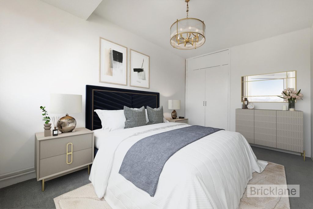 Property photo 3 of 11 Photo 2