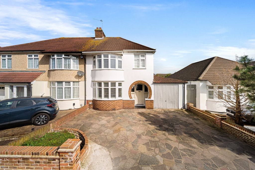 Property photo 1 of 25 3315470