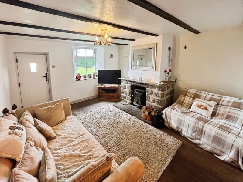 Property photo 2 of 20 Lounge