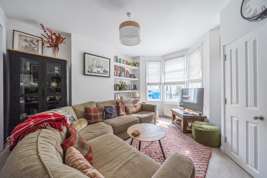 Property photo 2 of 14 13-6A85A35d4E9F5-...