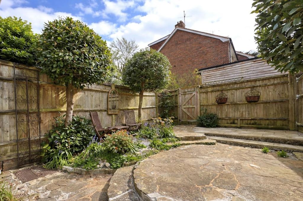 Property photo 2 of 14 New Garden.Jpg