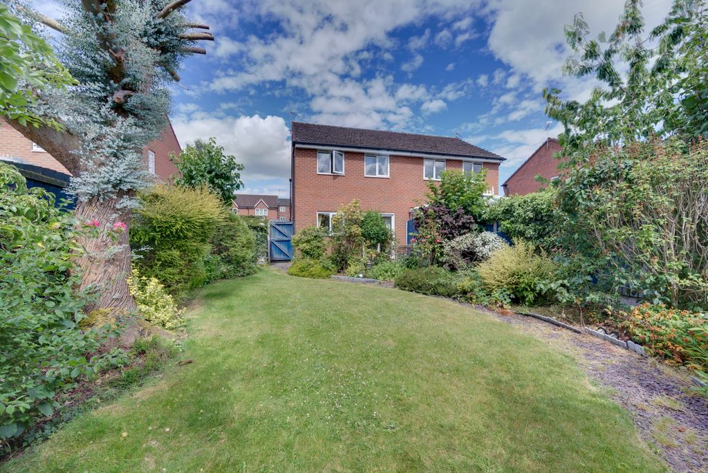 Property photo 2 of 24