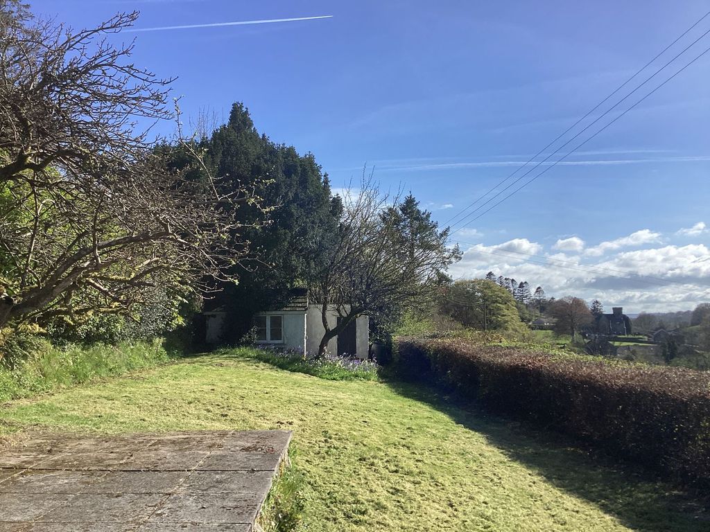 Property photo 3 of 51