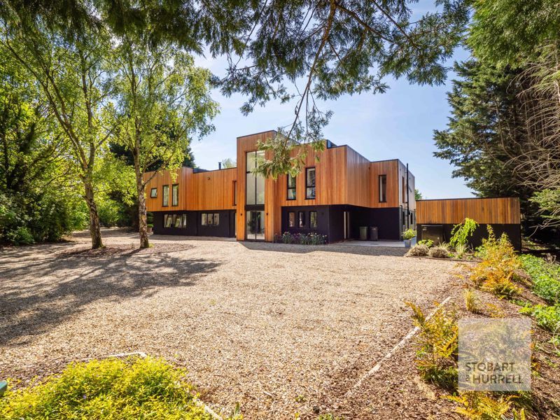 Property photo 1 of 56 Approach