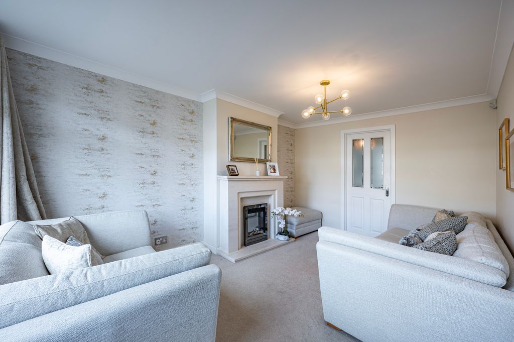 Property photo 2 of 53