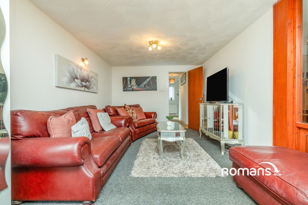 Property photo 3 of 12 Pbox-Img.Jpg