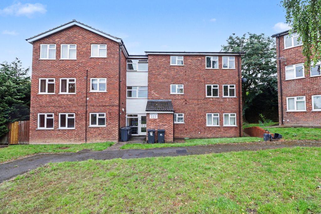Property photo 1 of 11 22 Ash Court, Alfreton, Derbyshire, De55 7Ql