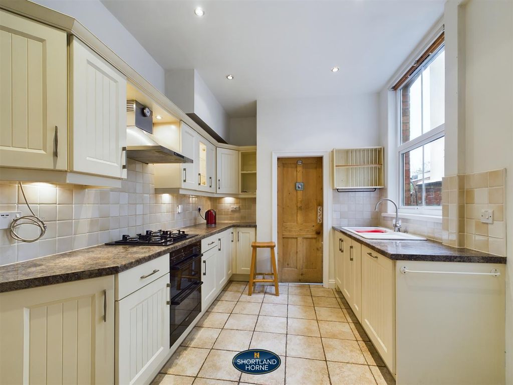 Property photo 2 of 11 Cam01906G0-Pr0195-Still008.Jpg