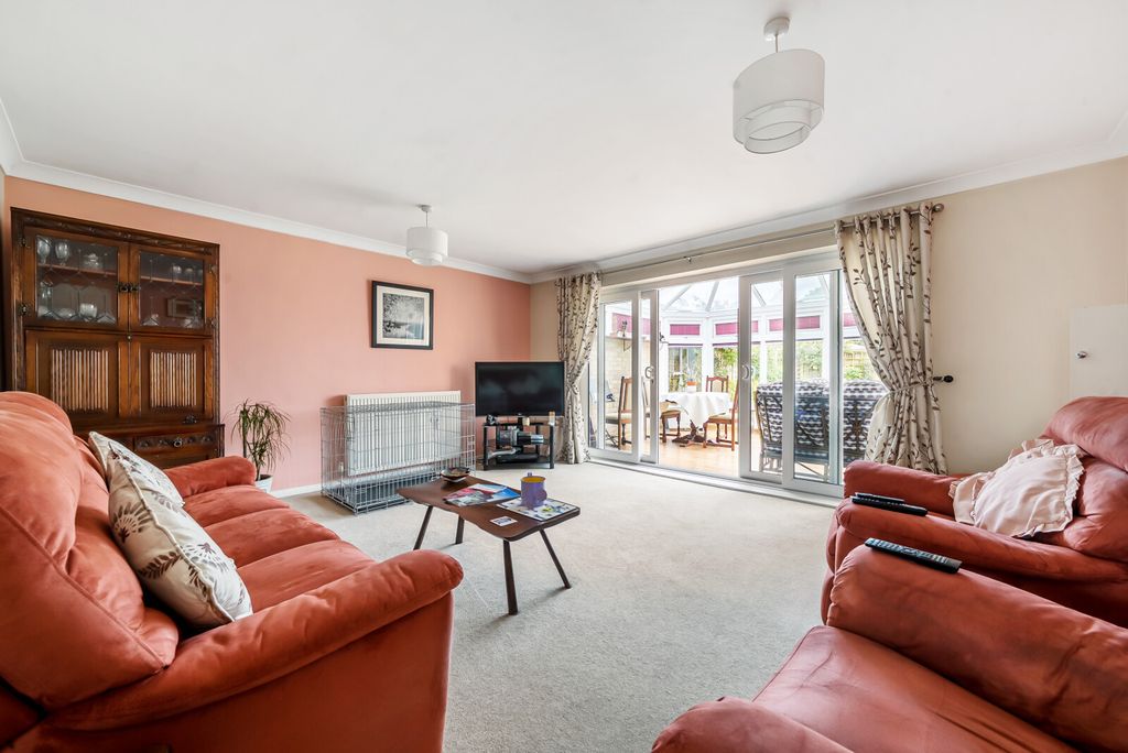 Property photo 3 of 13 Sitting Room