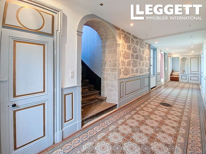 Property photo 3 of 10