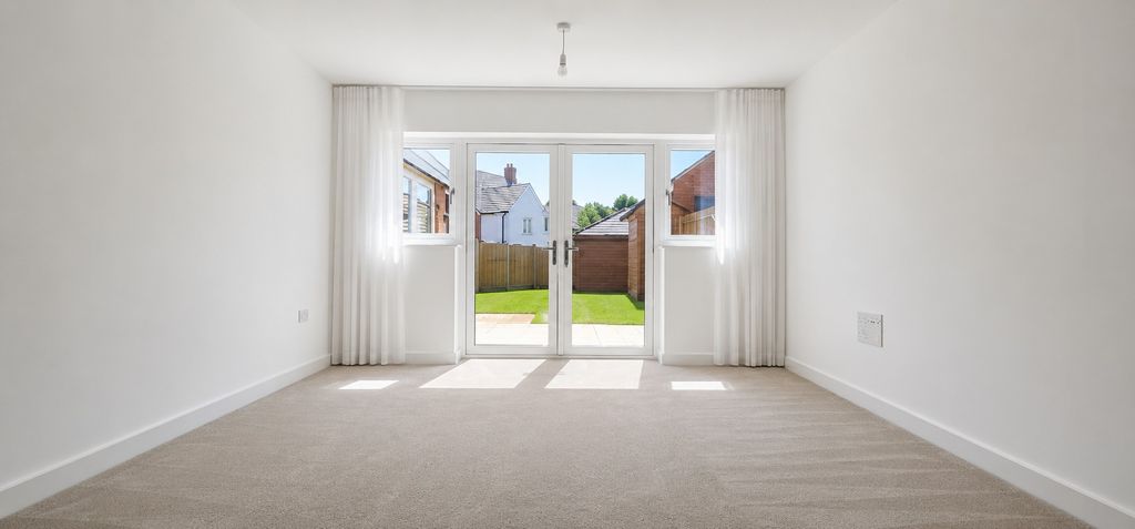 Property photo 2 of 7 5272052