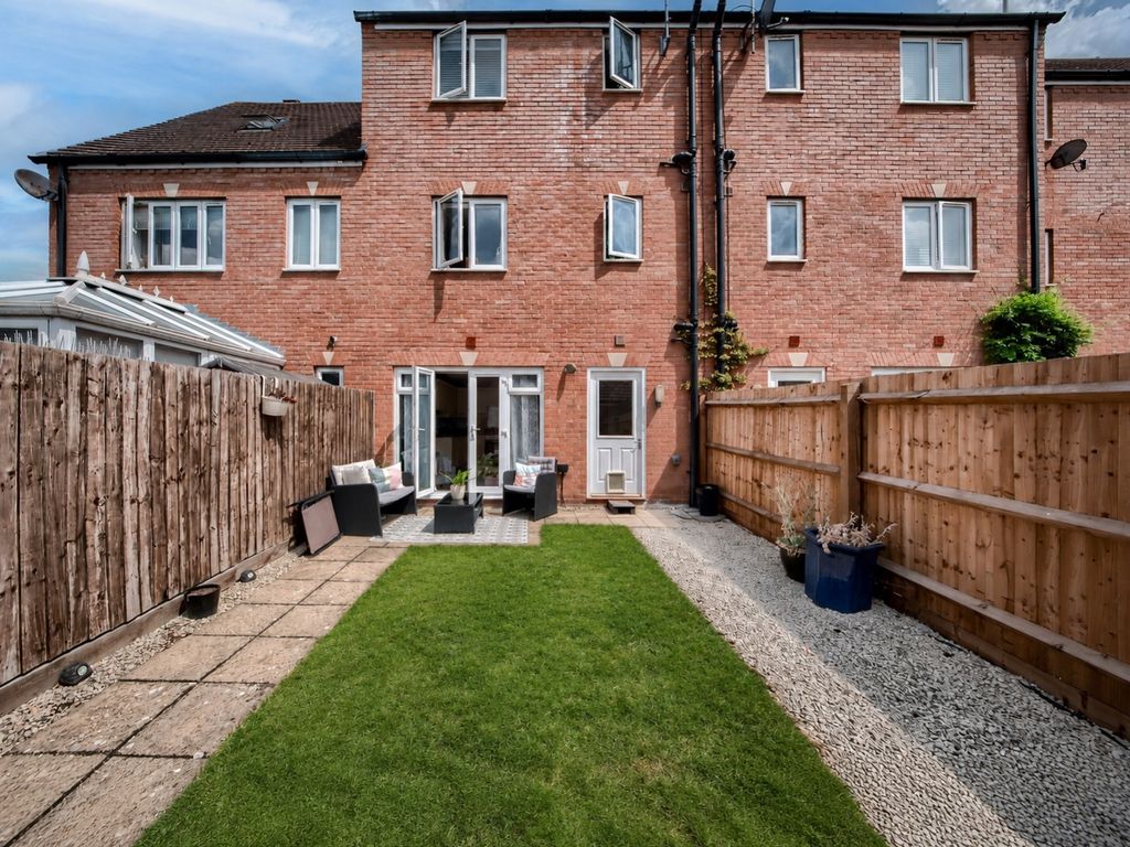 Property photo 3 of 24 01 (1)
