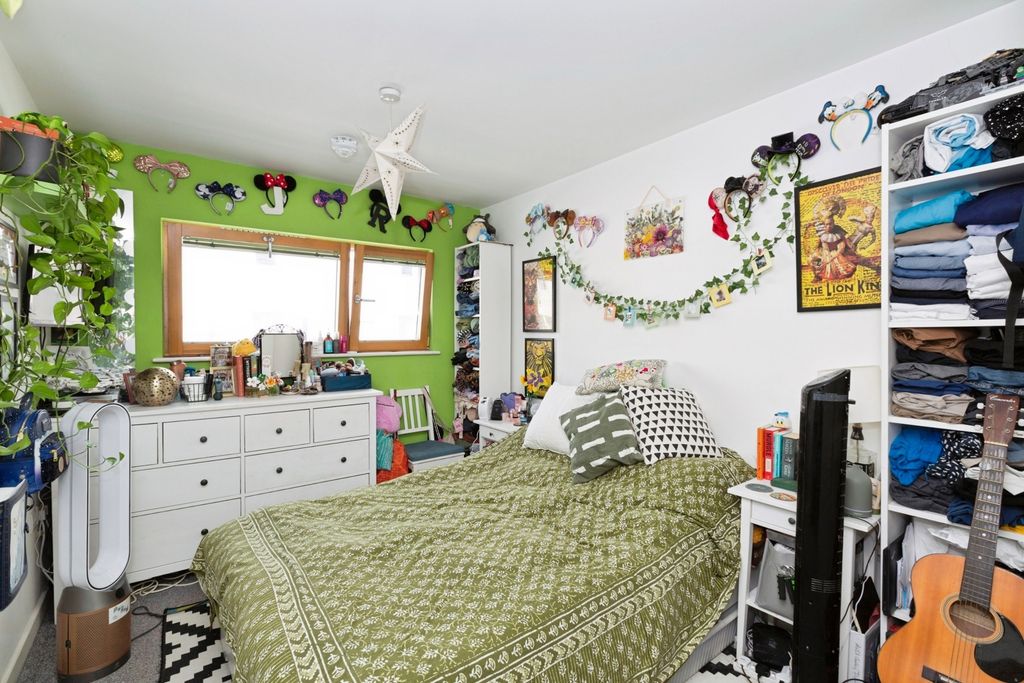 Property photo 2 of 15 Photo