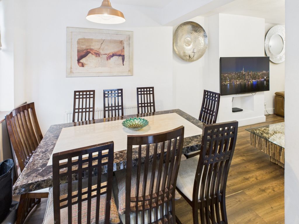 Property photo 3 of 17 4503564