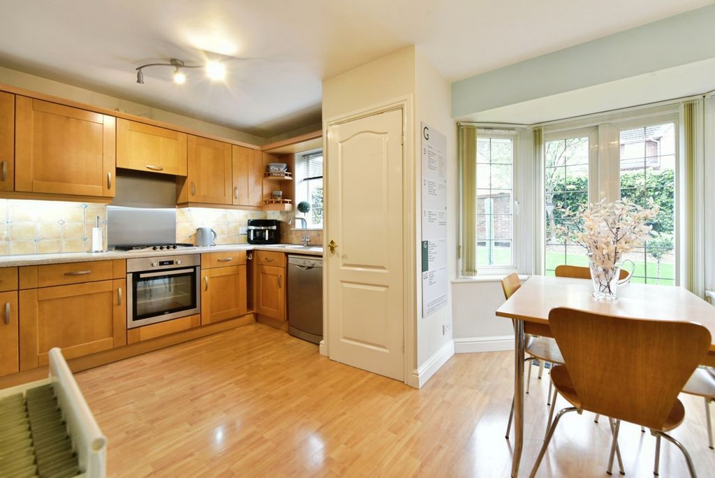 Property photo 2 of 24 Pbox-Img.Jpg